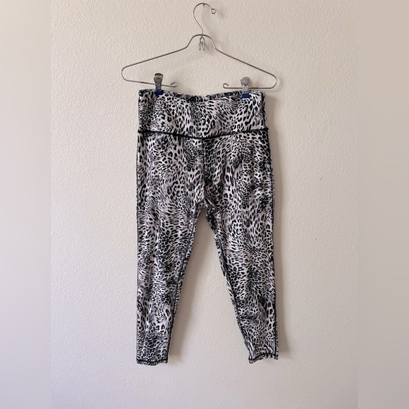 Betsey Johnson Pants - Betsey Johnson performance, animal, print leggings